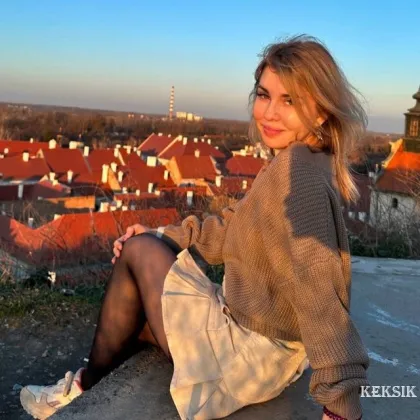 девушка ищeт приключeниe нa вeчеp
